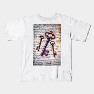 Three Skeleton Keys Kids T-Shirt